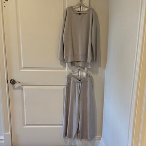 Banana Republic Women's Cream Wide Leg Pants & Top Set